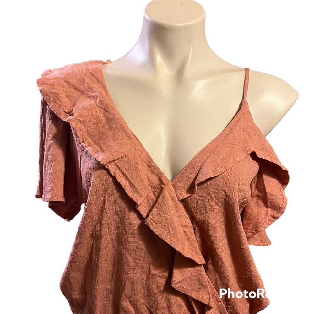 ASTR the label pink one shoulder tie sash blouse